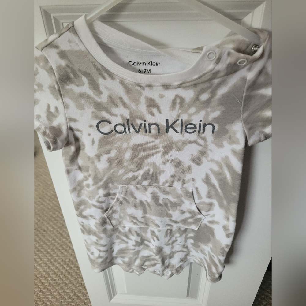 Calvin Klein 6-9m outfit
